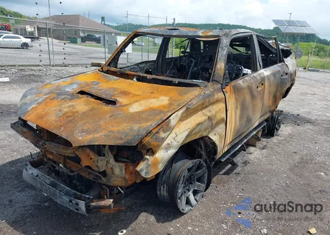 2023 Toyota 4Runner Trd Off Road Premium z USA, uszkodzony, nr VIN JTERU5JR1P6200734